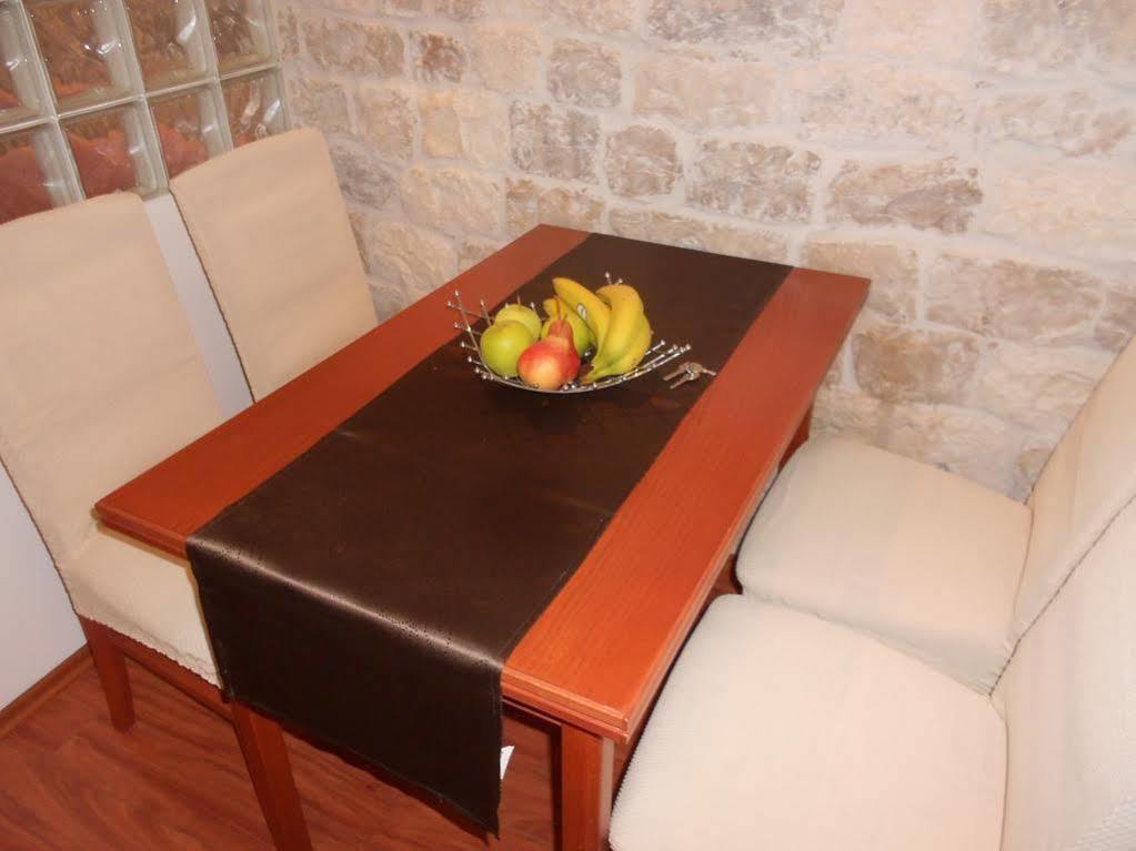 Studio Apartment Mila Split Exterior photo